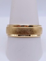 SZ 10 10kt Yellow Gold Etched Crosshatch & Milgrain Design Band Ring