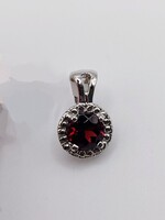 10KT White Gold ~.40CT Round Almandine Garnet w/ Illusion Halo Pendant