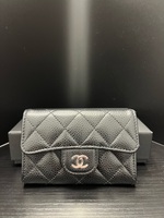  Classic Chanel Caviar Quilted Card Holder Wallet