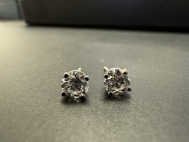  14KT WHITE GOLD ~1.05 TOTAL CARAT WEIGHT LAB GROWN ROUND DIAMOND STUD EARRINGS