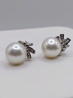  14KT WHITE GOLD 12mm WHITE PEARL WITH DIAMOND ACCENT STUD EARRINGS