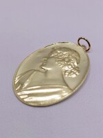  18KT YELLOW GOLD VINTAGE STYLE PORTRAIT PENDANT