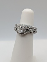 SIZE 5.5 950 PLATINUM 1.01 CARAT GIA CERTIFIED DIAMOND CENTER ACCENTED RING SET