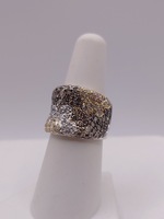  SZ 6.5 18KT WHITE GOLD ~1.2 TOT. CARAT WT. BROWN & WHITE DIAMOND PAVE BAND RING
