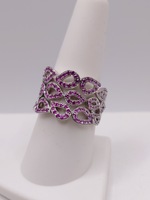  SIZE 8 18KT WHITE GOLD ~2 TOT. CARAT WT. OMBRE PINK SAPPHIRE FILIGREE BAND RING