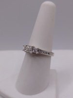 Size 7.5 14kt White Gold ~.80 Total Carat Wt. Princess Cut 3-Diamond Ring