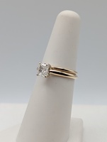  SZ 5.5 14KT YELLOW GOLD .81 CARAT EMERALD CUT DIAMOND SOLITAIRE & BAND RING SET