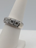  SIZE 7 18KT WHITE GOLD ~1.50 TOTAL CARAT WT. BLUE AND WHITE DIAMOND BAND RING