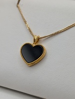  18KT YELLOW GOLD 1/2" ONYX HEART PENDANT