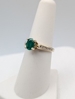  SIZE 6.5 14KT YELLOW GOLD ~1.00 TOTAL GEM WEIGHT EMERALD AND DIAMOND RING